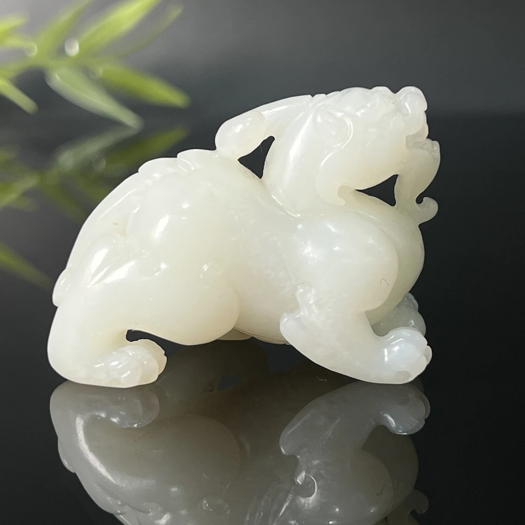 1208GC8825和田玉把件