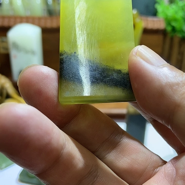 未镶嵌岫玉珠宝奇石