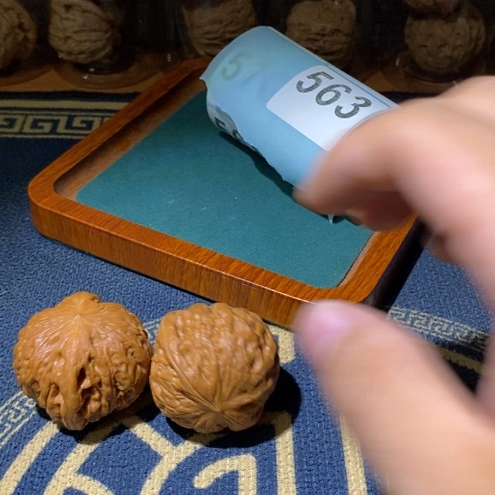 文玩核桃吊坠铁锤