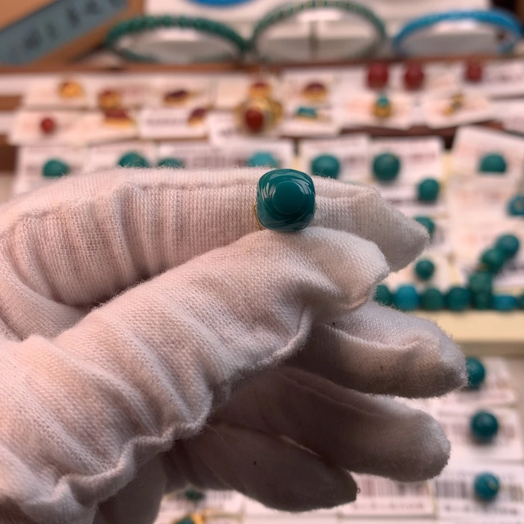 绿松石未镶嵌配饰凡