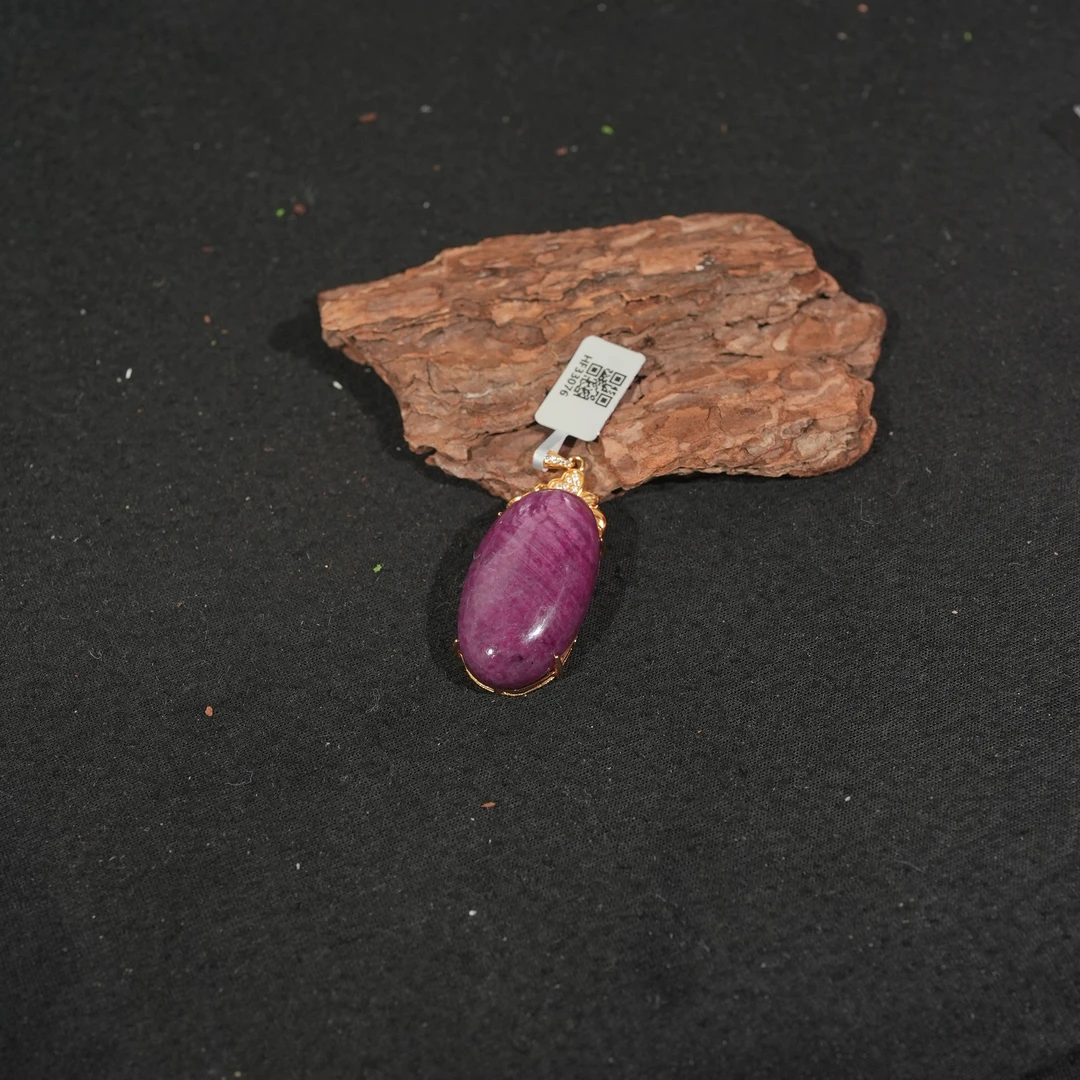 12.14香港王老板-红宝石吊坠2k544