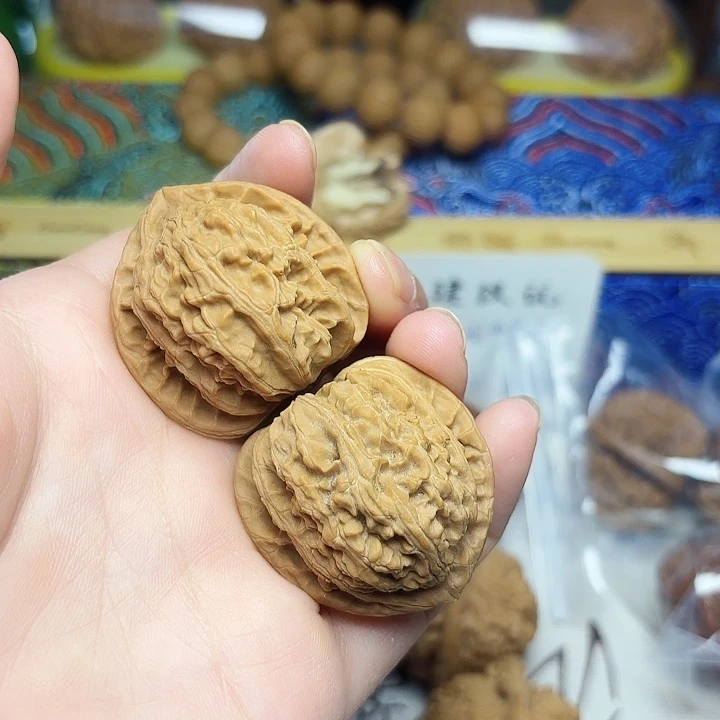 吊坠文玩核桃白狮子