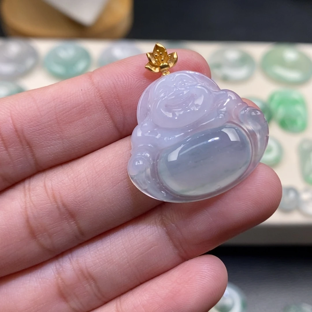 颈饰18K金镶嵌翡翠佛