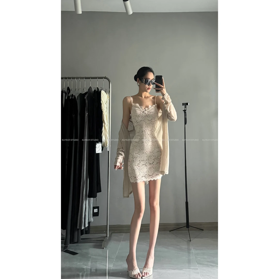 KUYEAYI / 辣妹蕾丝领吊带连衣裙开衫套装