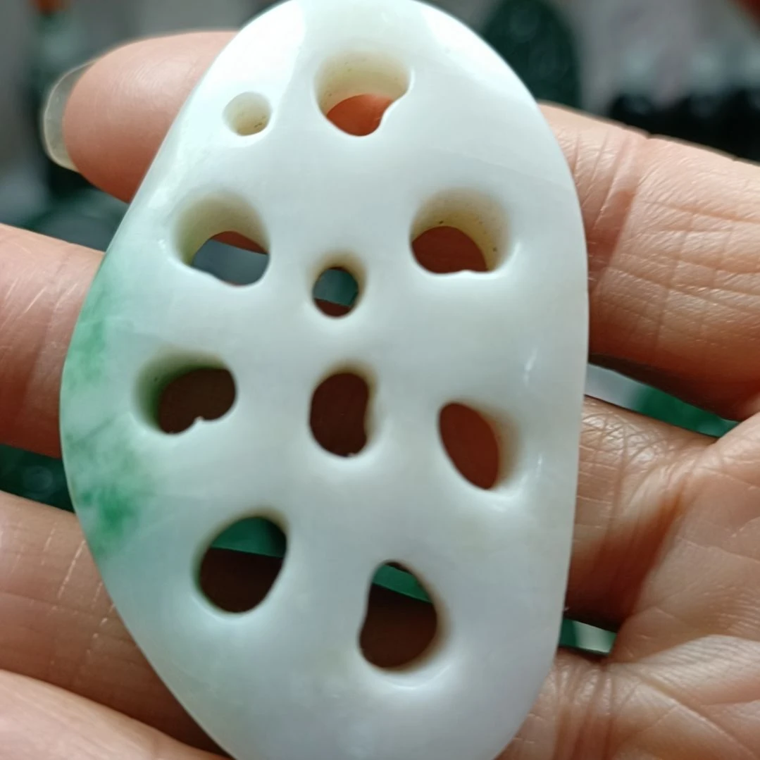 你***懂独山玉未镶嵌挂件