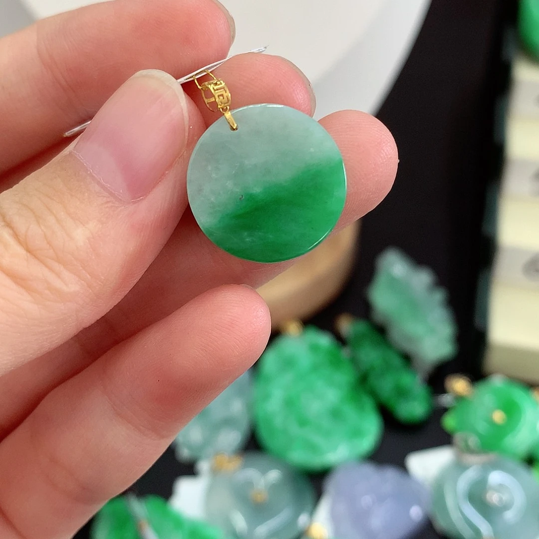 翡翠18K金镶嵌吊坠(不含链)