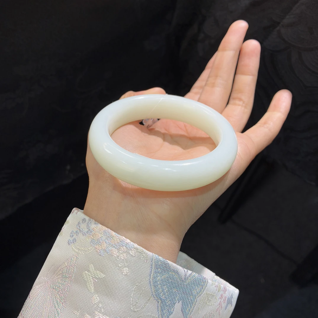 和田玉俄料羊脂白玉手镯54