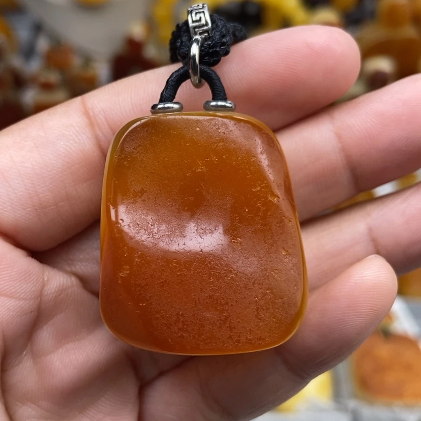 【闪购商品】琥珀颈饰未镶嵌