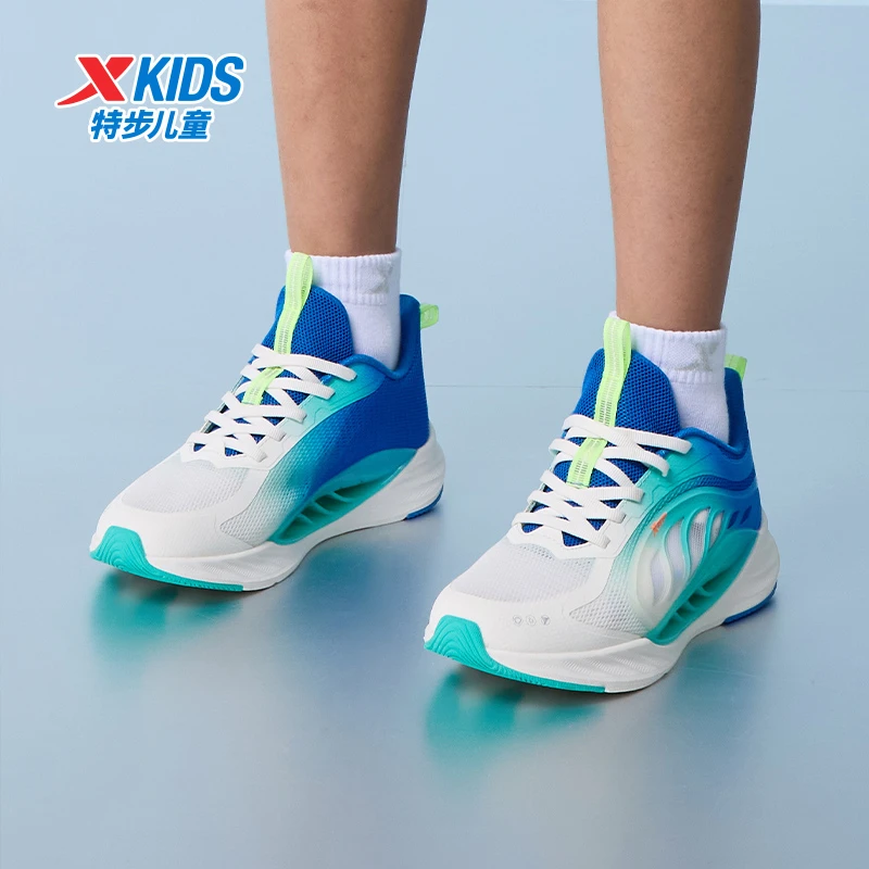 【氢风8.0】特步儿童夏季款系带轻跑鞋大童专业运动鞋675215119048