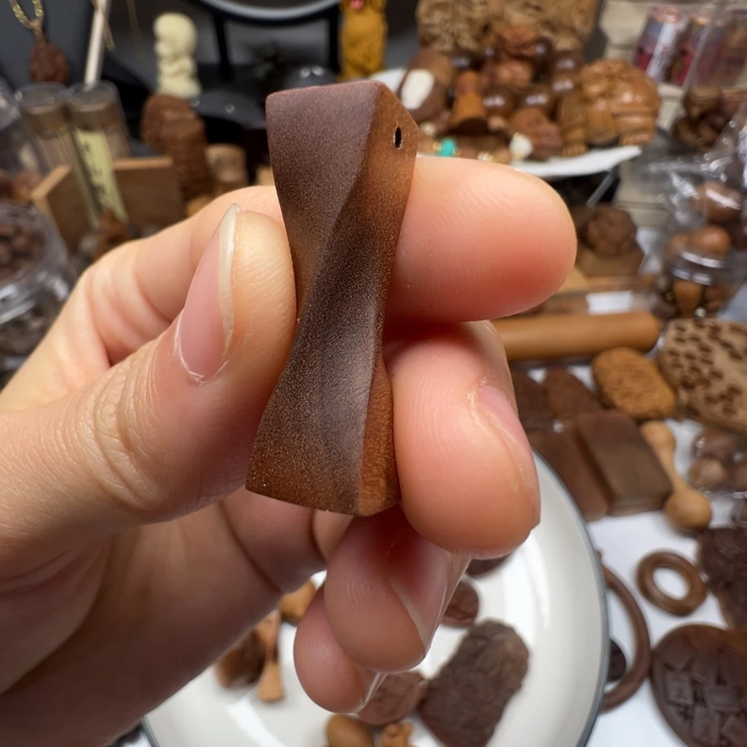 檀香木瑕疵小蛮腰老山檀