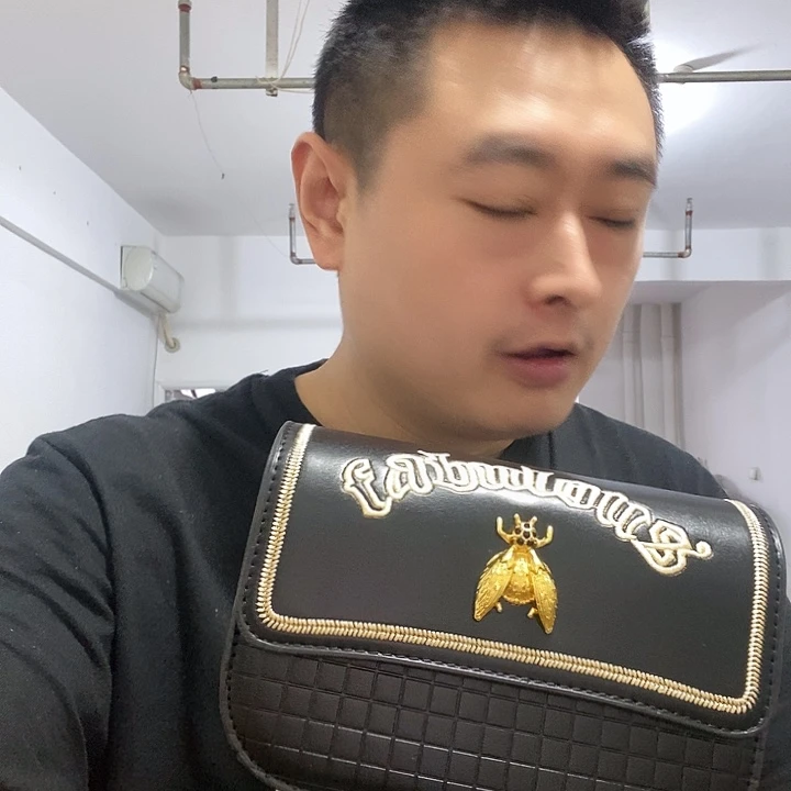 蚕丝羊剖层皮革麂皮（革）山羊皮（革）鳄鱼皮（革）犏牛皮（革）