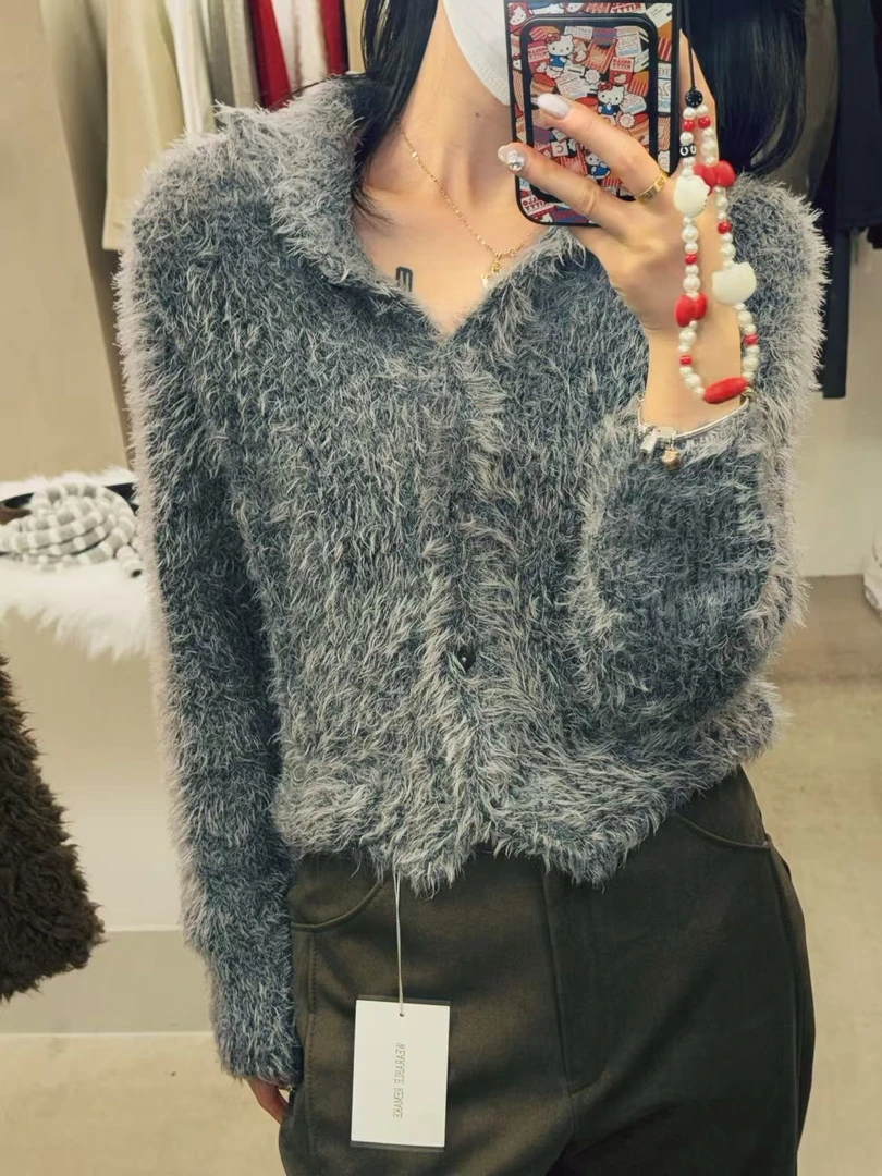 我要鬼鬼的蓝色毛毛针织➕半裙