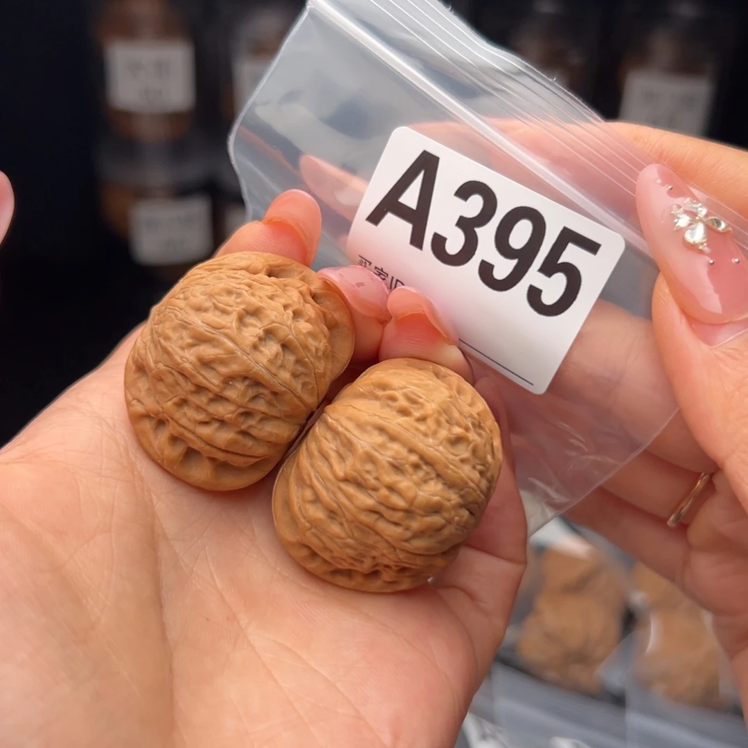 您***。文玩核桃吊坠铁锤