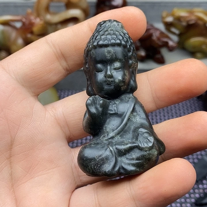 未镶嵌蛇纹石玉颈饰