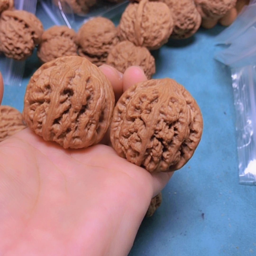 【闪购商品】把件核桃40.5粗筋有修