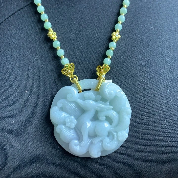 翡翠颈饰未镶嵌翡翠