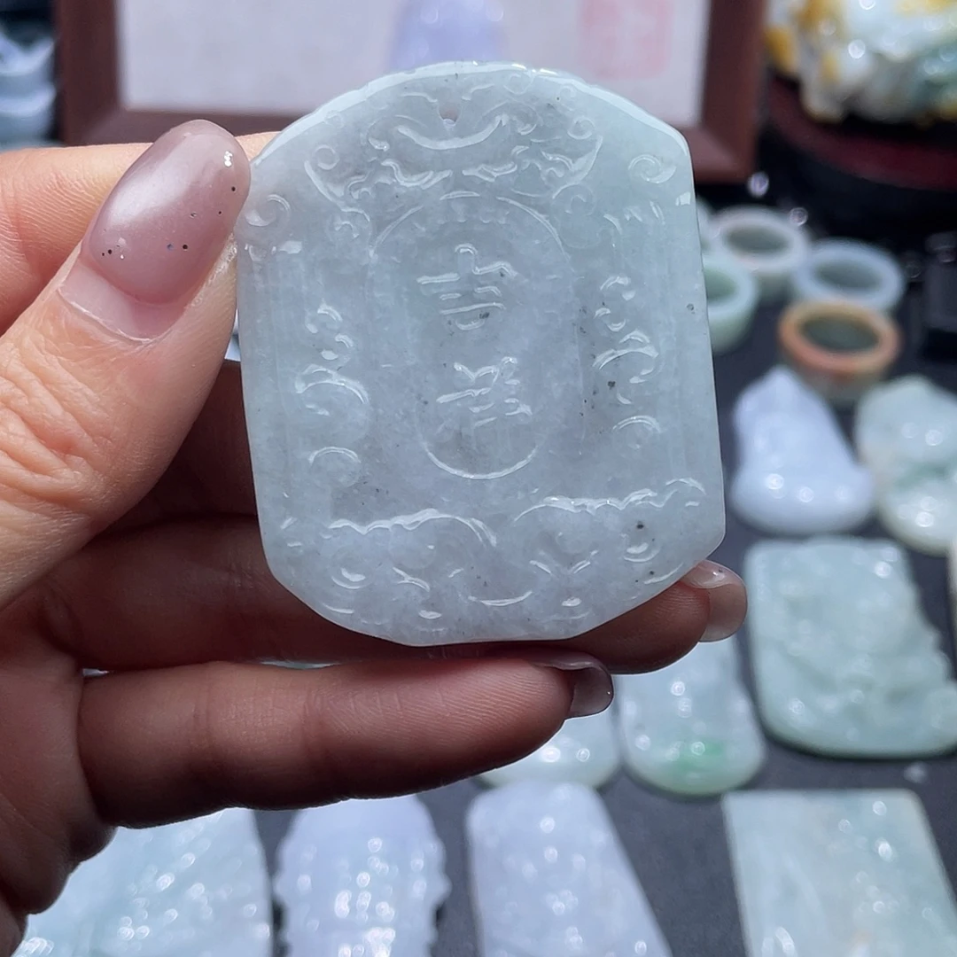 翡翠未镶嵌颈饰翡翠