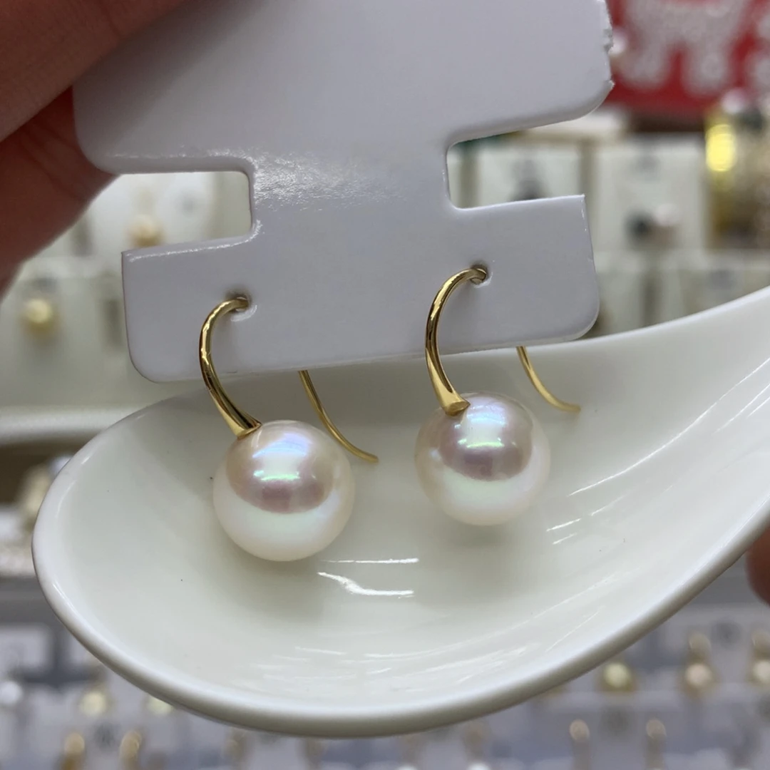 耳饰18K金镶嵌淡水珍珠
