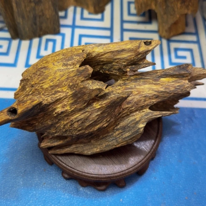 木绿奇小叶陆河摆件89克