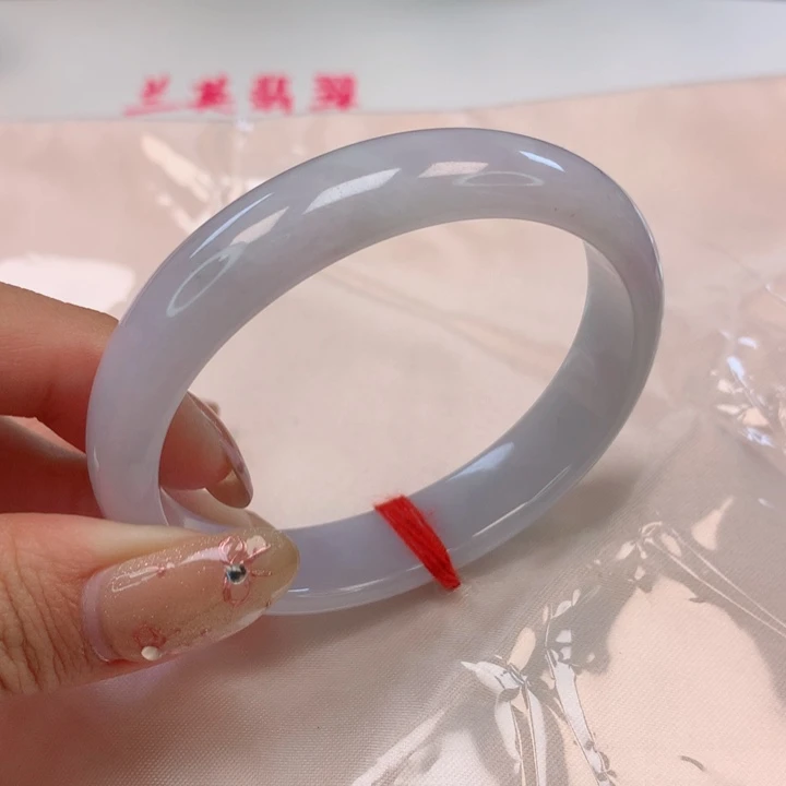 翡翠手镯（贵妃镯）未镶嵌