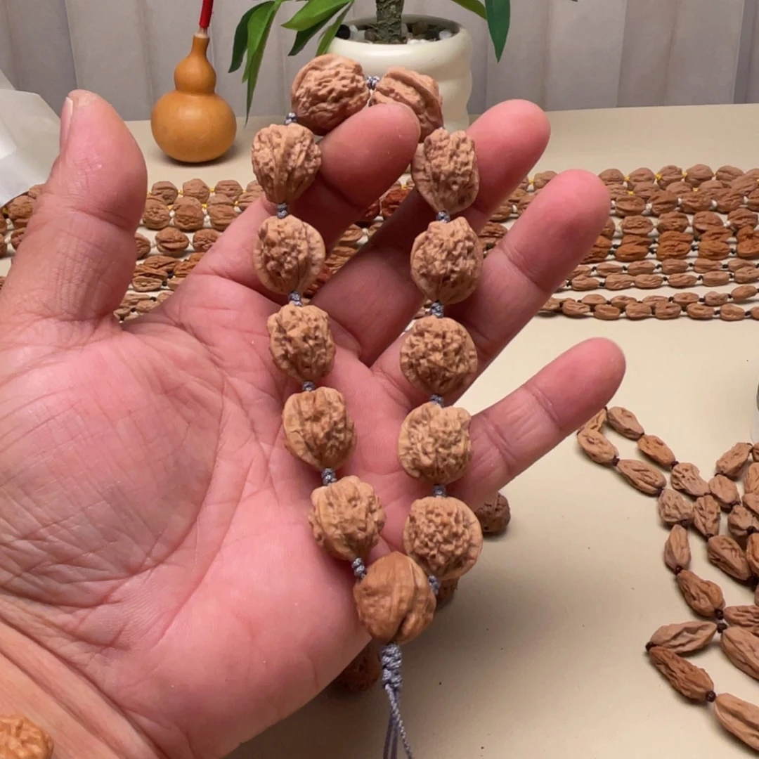 崖***山文玩核桃吊坠正装蛤蟆