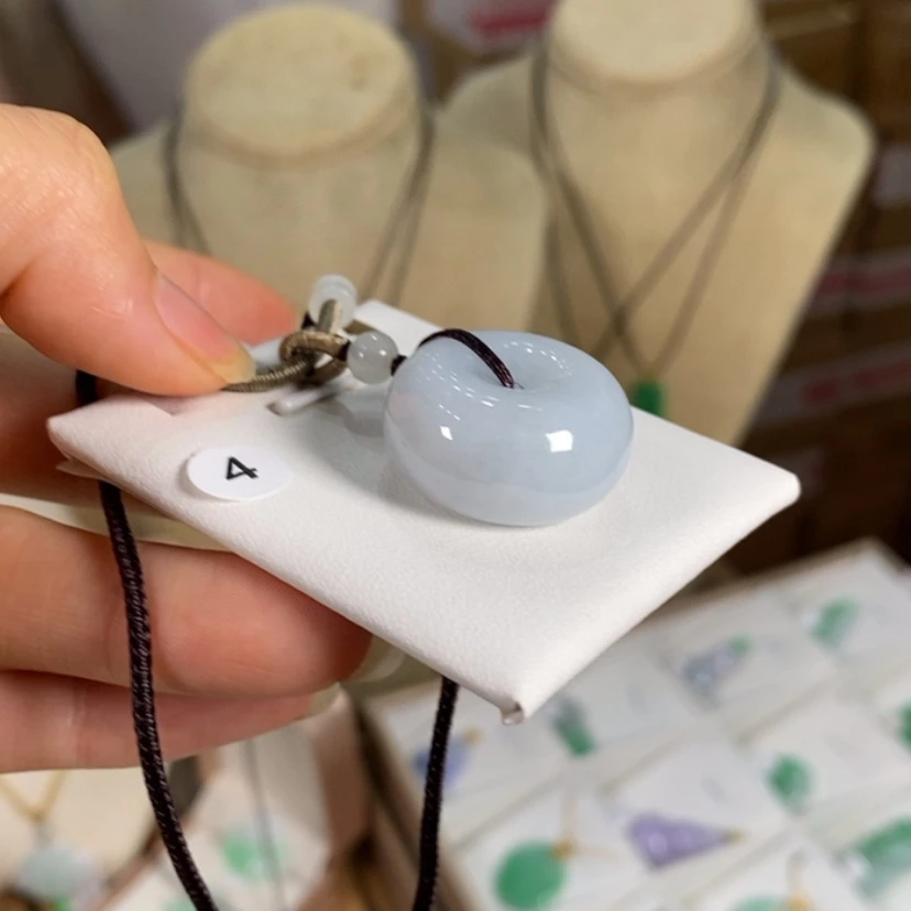 【闪购商品】颈饰未镶嵌翡翠