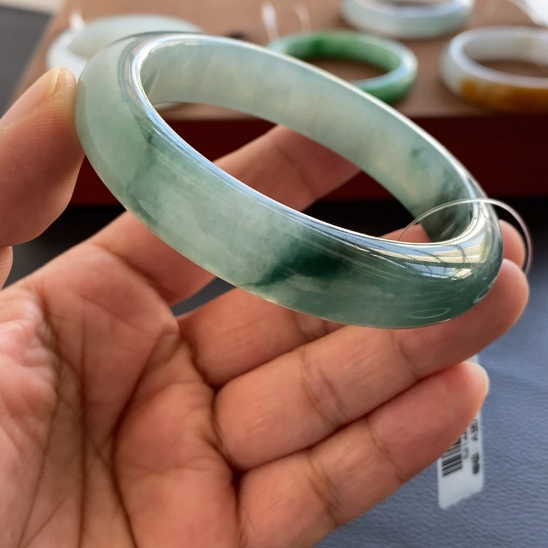 翡翠未镶嵌手镯天然翡翠手镯