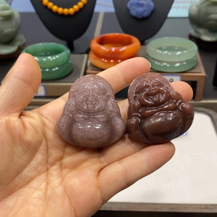颈饰未镶嵌石英岩玉