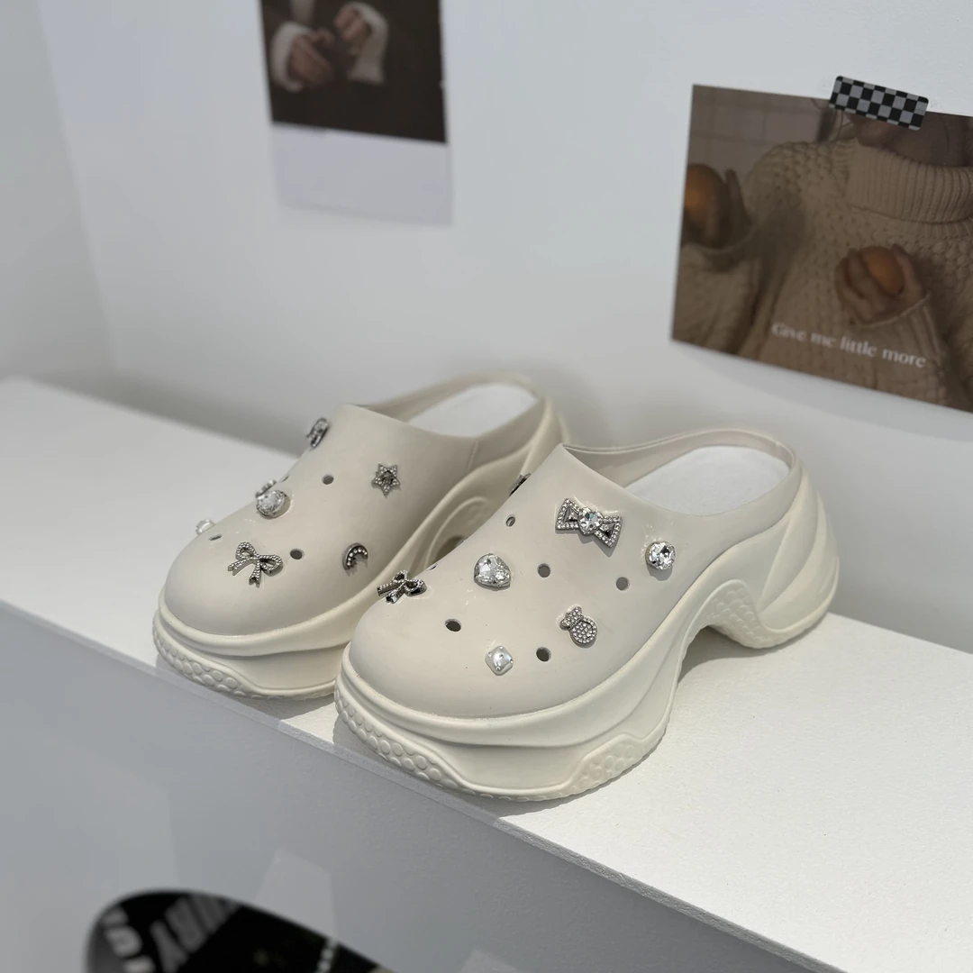 大头水钻铆钉珍珠包头半拖鞋厚底松糕洞洞鞋小个子沙滩凉鞋托女鞋