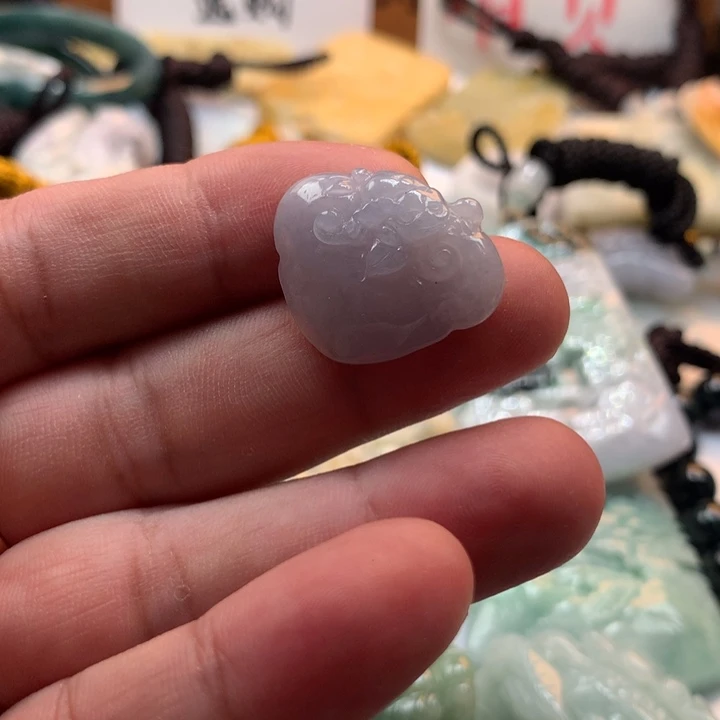 翡翠未镶嵌颈饰保真天然a货翡翠