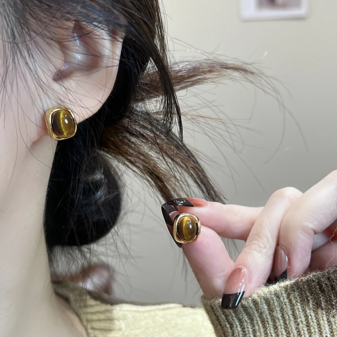 美拉德猫猫石耳钉轻奢简约高级百搭耳环耳饰E1866