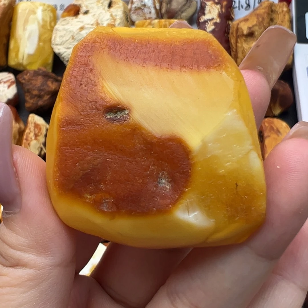 不***肉未镶嵌定制琥珀蜜蜡