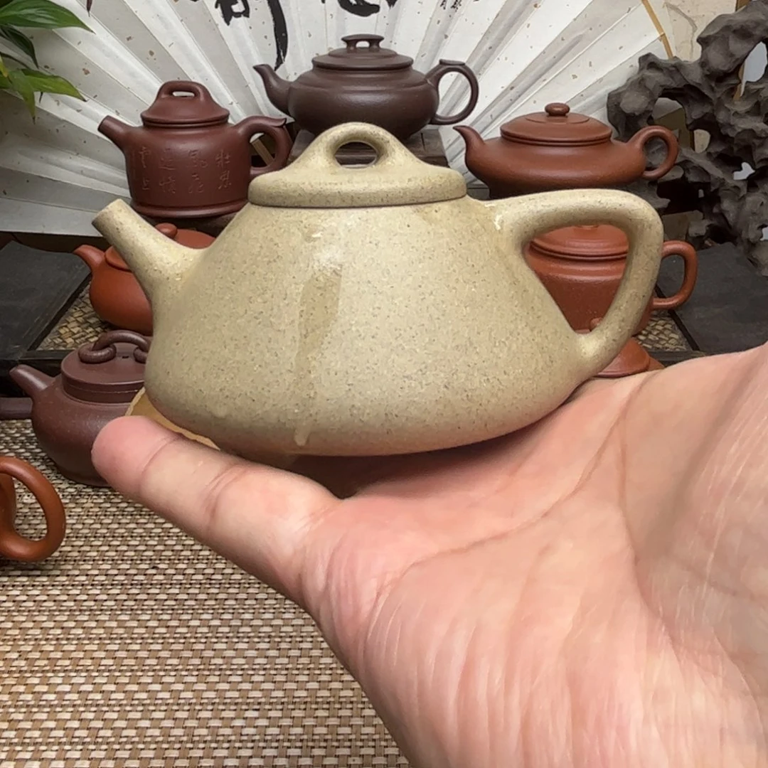 念***。紫砂茶壶黄龙山大水潭本绿共生矿