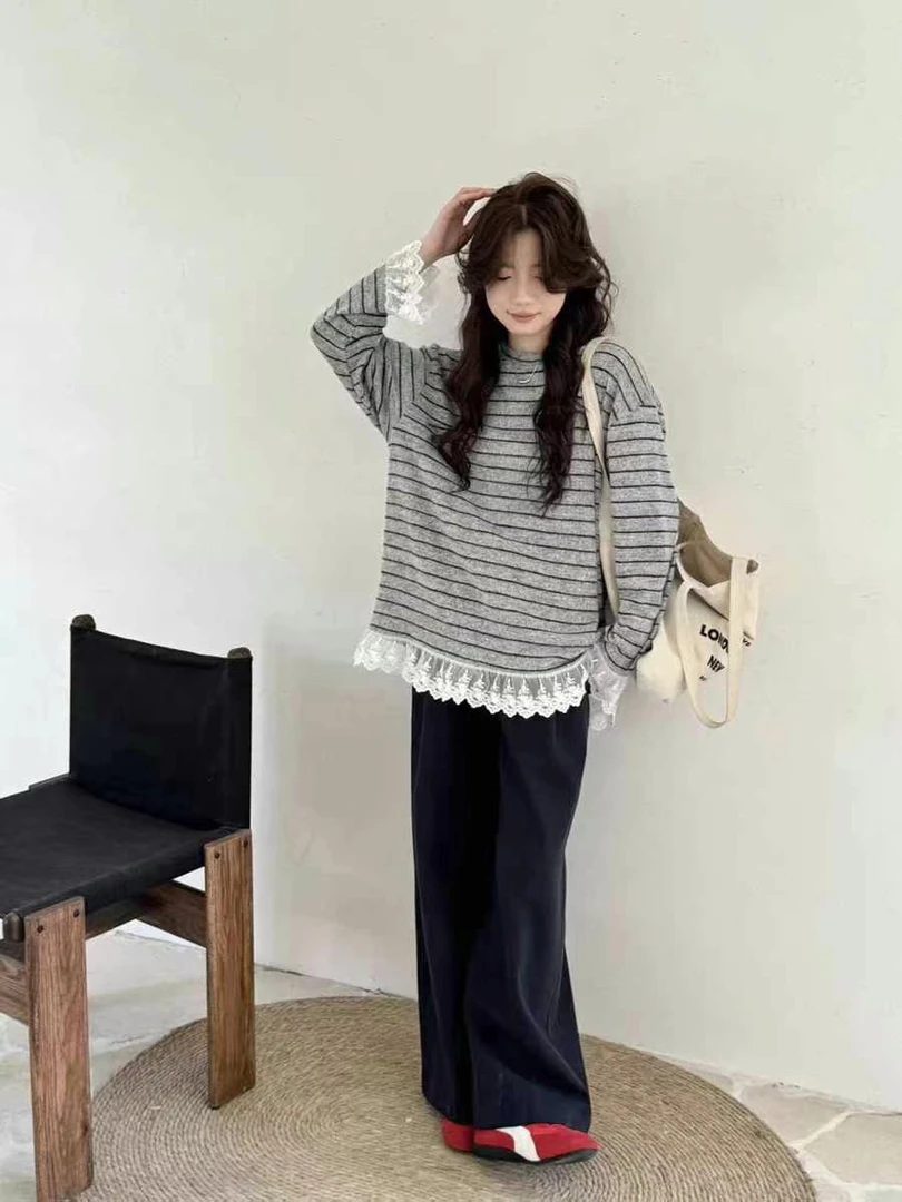 2024秋冬长袖t恤女磨毛中长款遮屁股条纹蕾丝拼接内搭打底衫上衣
