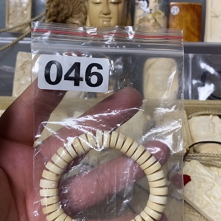 阿*天然猛犸牙雕刻品