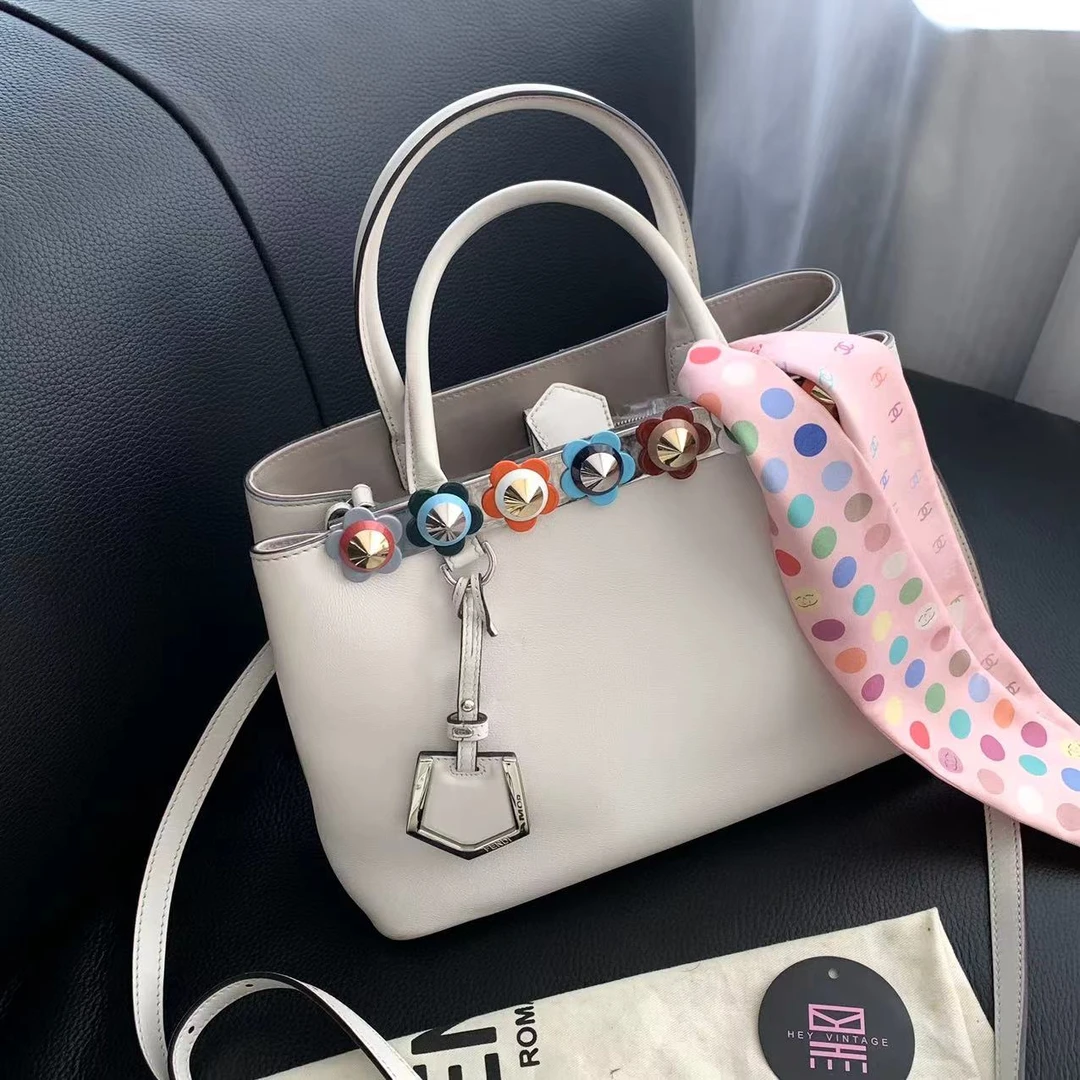 95新 FENDI/芬迪 中古白色花朵手提斜挎包 27cm 13656951