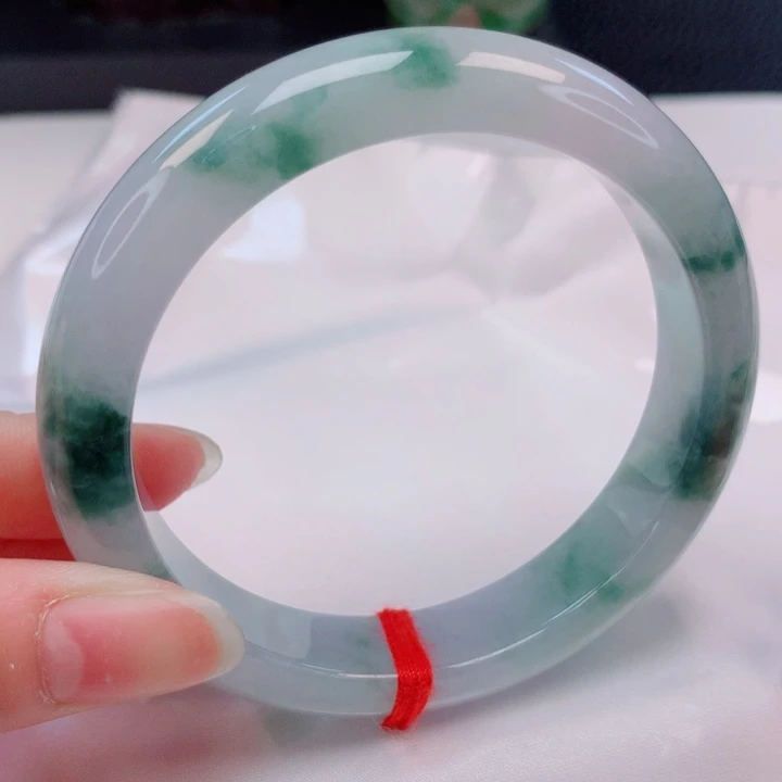 翡翠未镶嵌手镯57圈