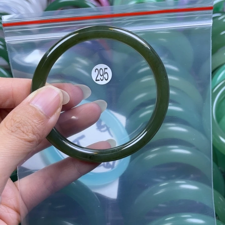 未镶嵌手镯和田玉十**寸