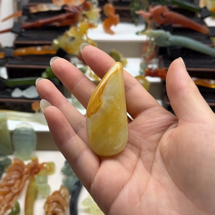 未镶嵌蛇纹石玉岫玉挂坠