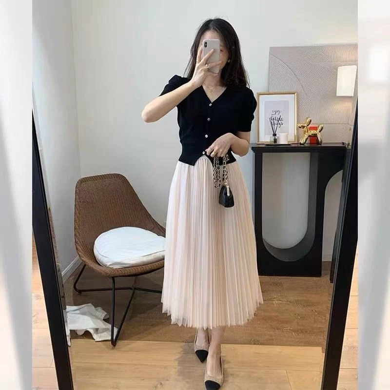 2025夏季新款时尚短袖针织显瘦上衣女装搭配中长款网纱半身裙子女