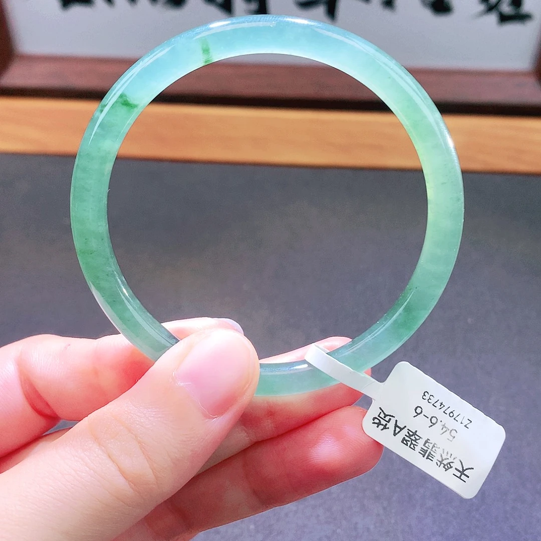 翡翠未镶嵌手镯天然翡翠