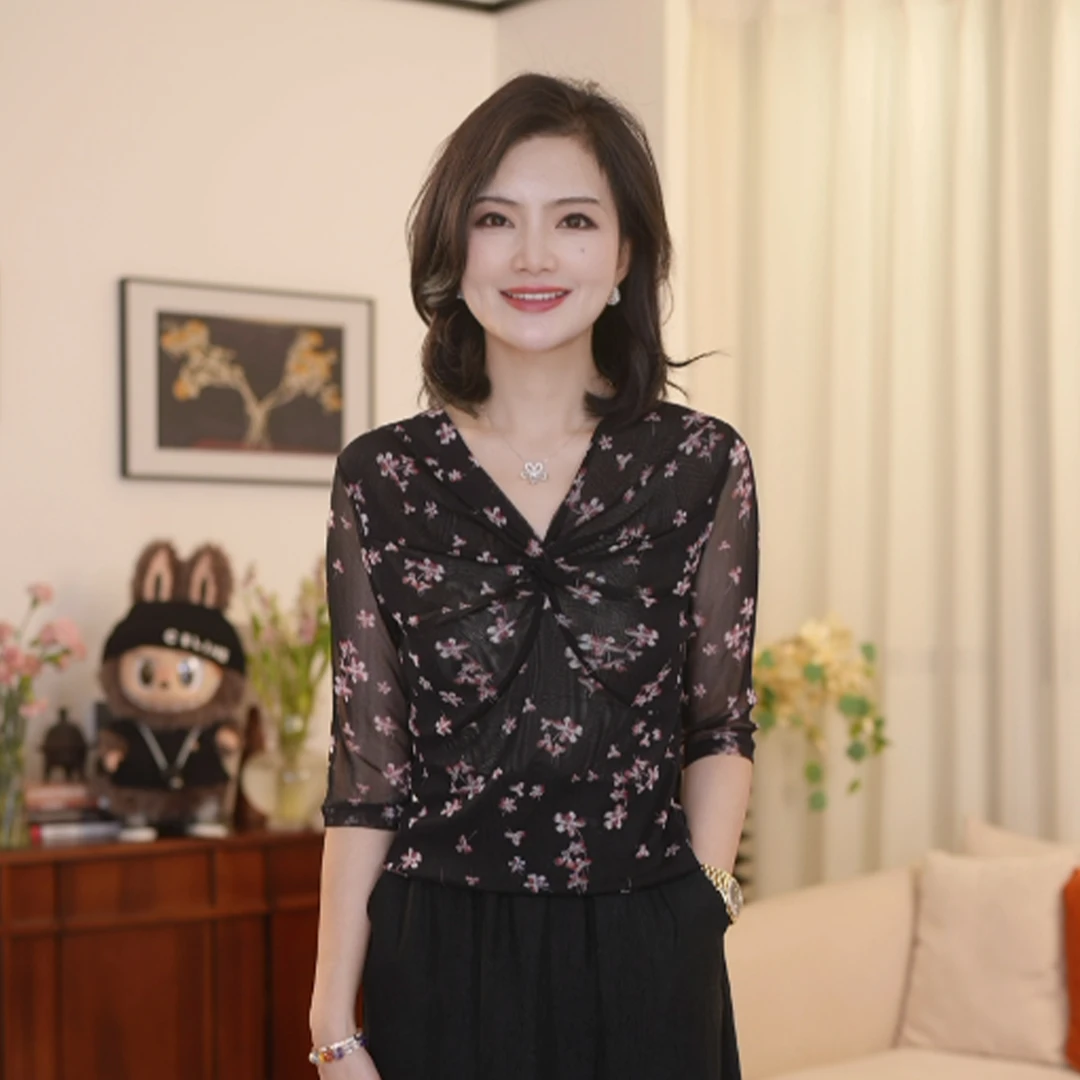 枫竺阿楠anan100针织桑蚕丝V领压褶七分袖碎花真丝小衫女夏季衬衣