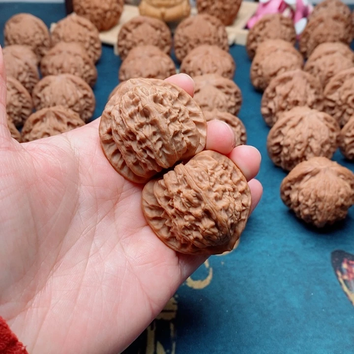 把件文玩核桃三角白38