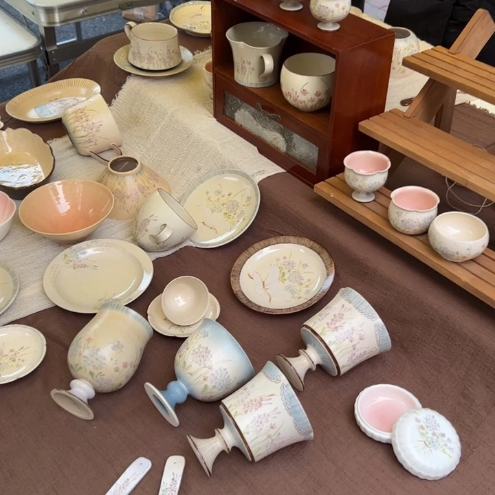 16。            陶瓷