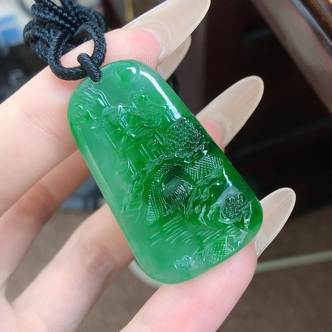 毛***儿翡翠未镶嵌颈饰山水牌