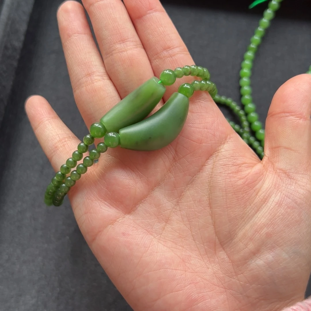 颈饰未镶嵌和田玉（碧玉）多样性发货发其一