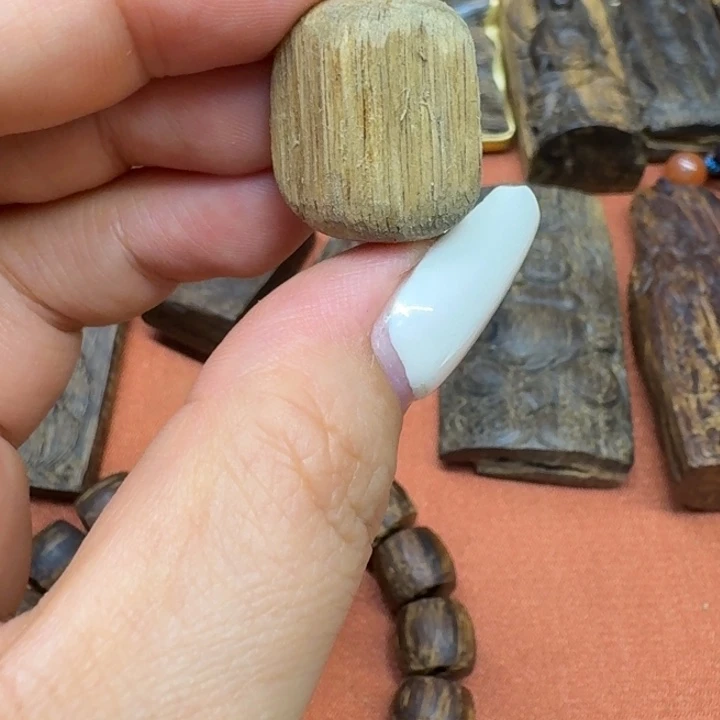 大叶紫檀（黑酸枝木类）