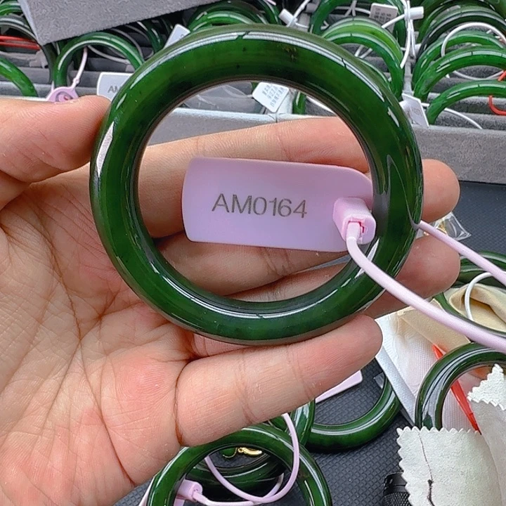 和田玉（碧玉）手镯未镶嵌56