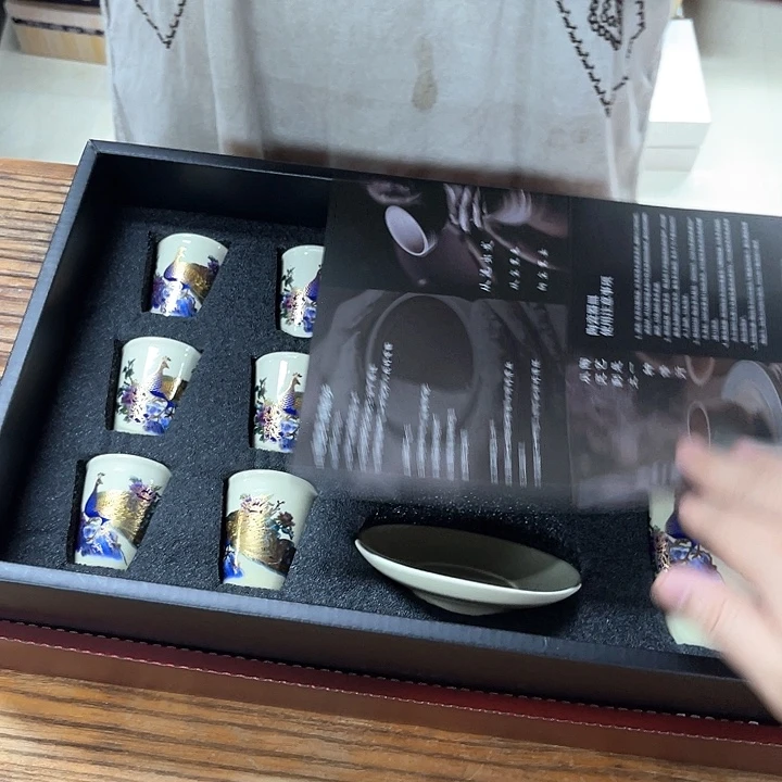 孤品茶具套装等。