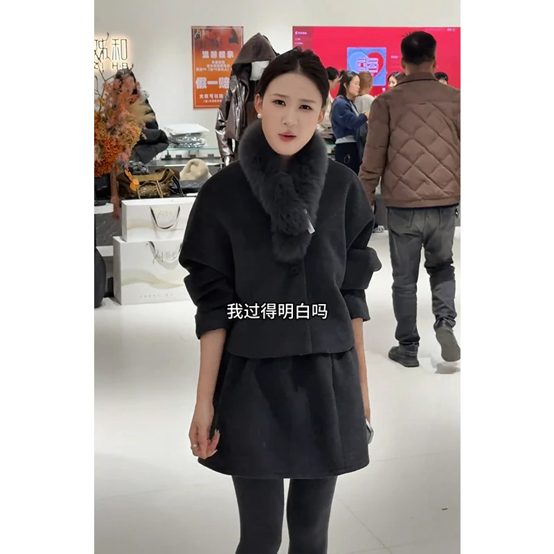 秋冬流行穿搭一整套女2025新款韩版宽松上衣高腰百搭短裙两件套